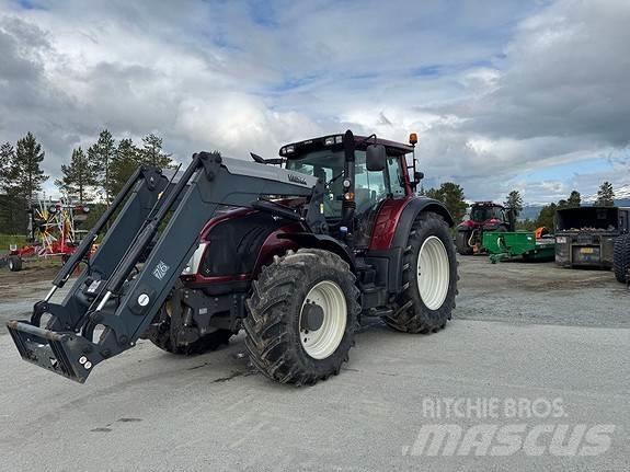 Valtra T203 Traktoriai