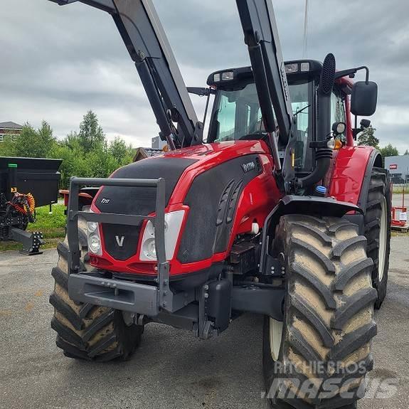 Valtra T213 VERSU Traktoriai
