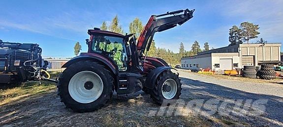 Valtra T234 Traktoriai
