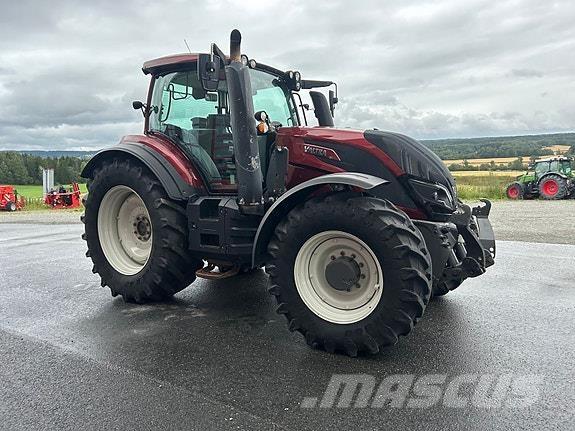 Valtra T234 Traktoriai