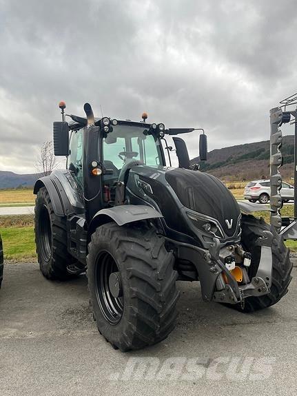 Valtra T234D Traktoriai