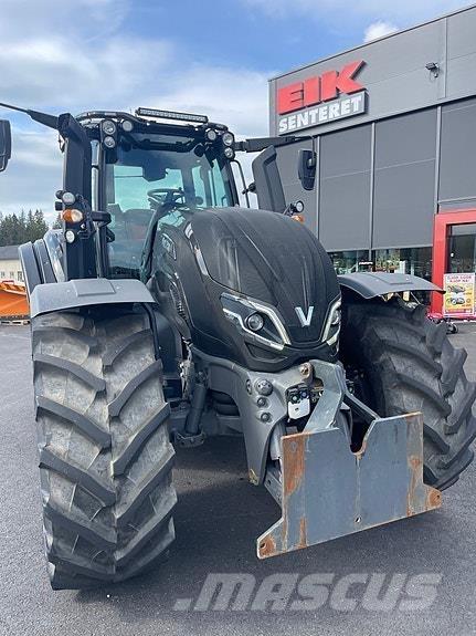 Valtra T235 Traktoriai