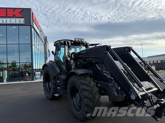 Valtra T235 Traktoriai