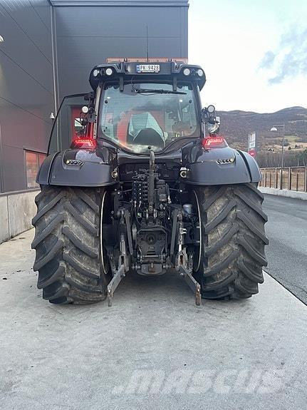 Valtra T235 Direct Traktoriai