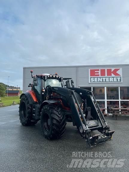 Valtra T235D Traktoriai