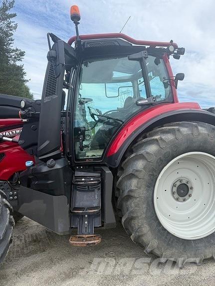 Valtra T254V Traktoriai