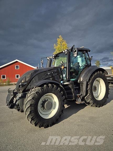Valtra T254V Traktoriai
