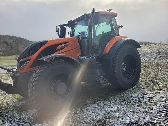 Valtra T255 Traktoriai