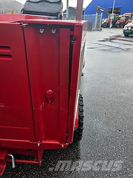 Ventrac 3400Y Universalūs ratiniai krautuvai