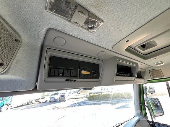 Volvo FE 320 -6x2 Kita