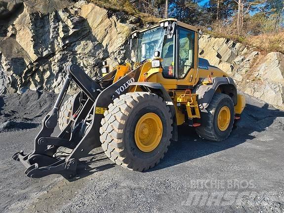 Volvo L110H Naudoti ratiniai krautuvai