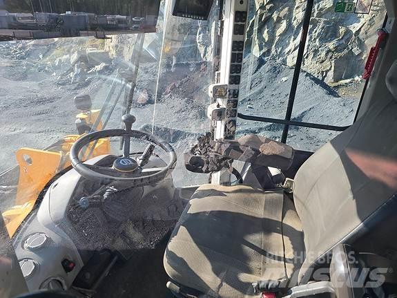 Volvo L110H Naudoti ratiniai krautuvai