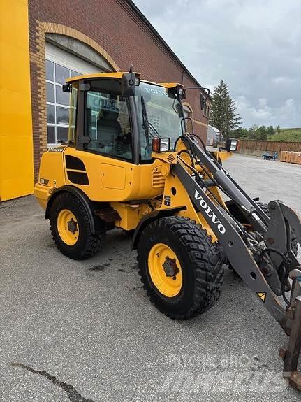Volvo L20F Naudoti ratiniai krautuvai