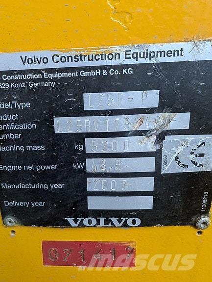 Volvo L25b Naudoti ratiniai krautuvai