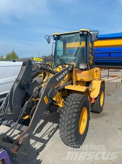Volvo L35GS Naudoti ratiniai krautuvai