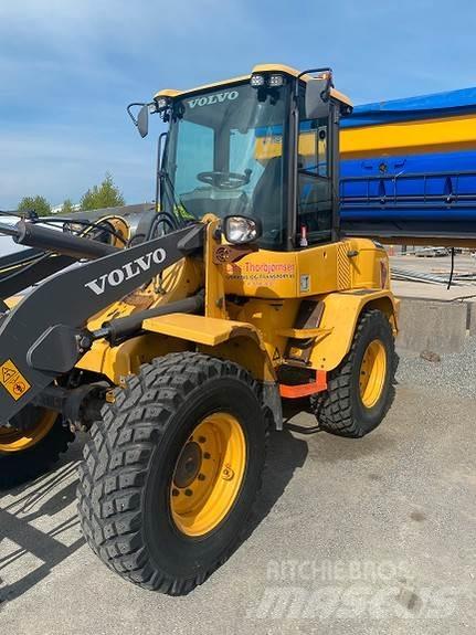 Volvo L35GS Naudoti ratiniai krautuvai