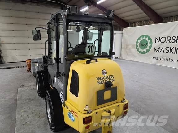 Wacker Neuson WL25 Universalūs ratiniai krautuvai