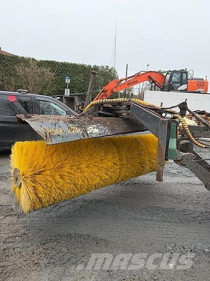   Kita kelių ir sniego technika