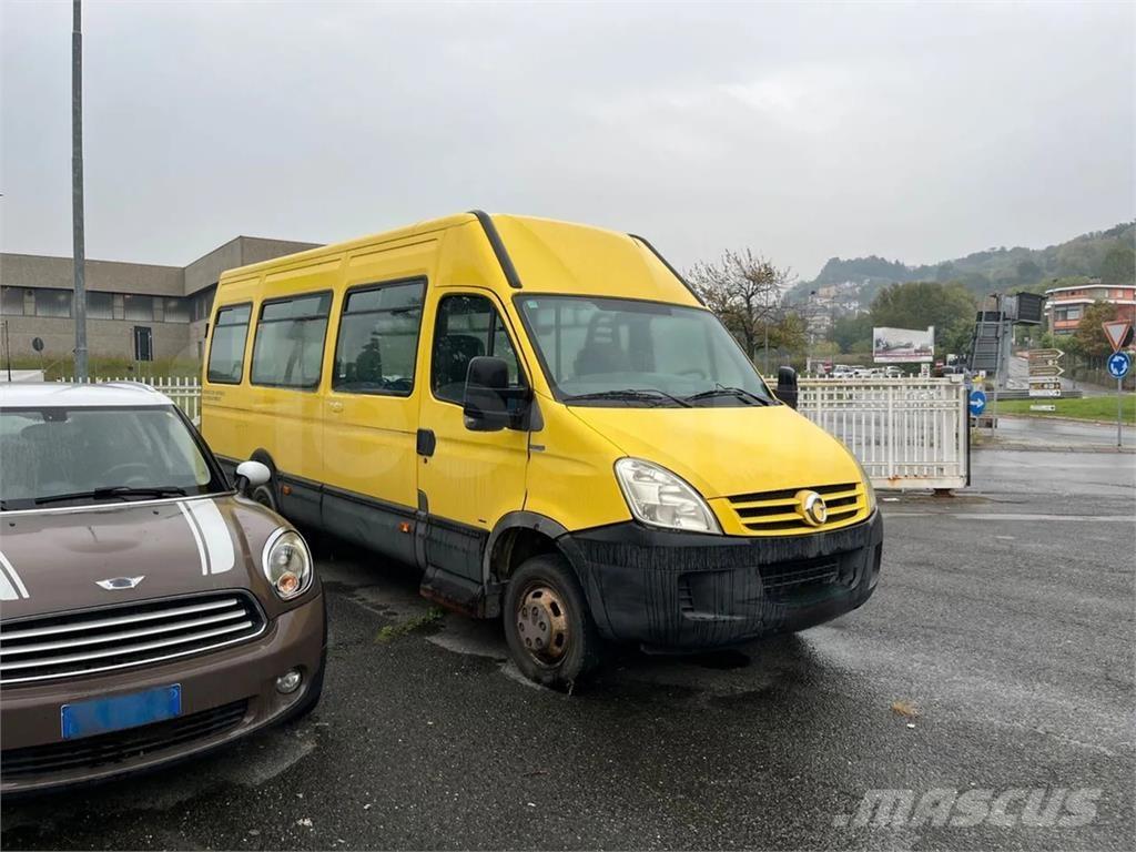 Iveco A50 Mokykliniai autobusai