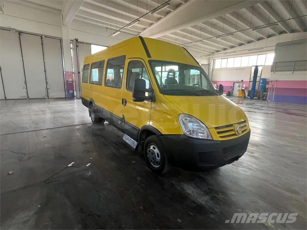Iveco A50 Mokykliniai autobusai