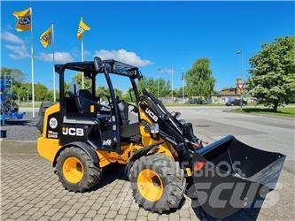 JCB 403 AGRI Mini krautuvai