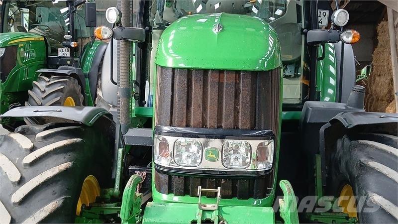 John Deere 7530 Traktoriai