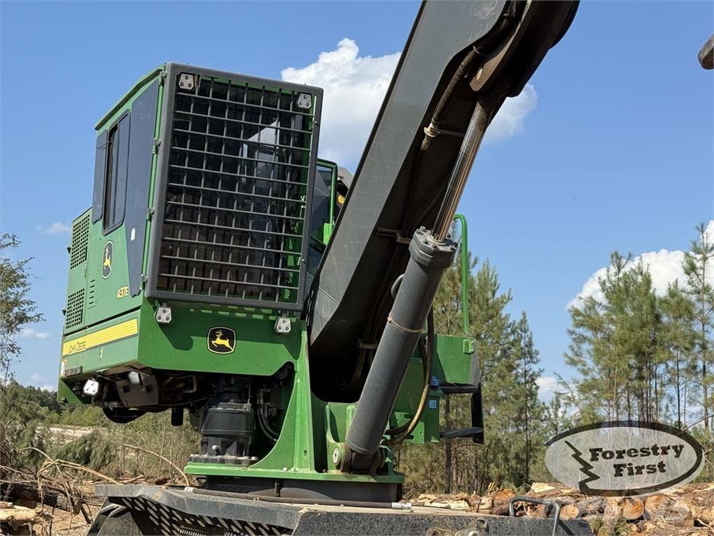 John Deere 437E Strėliniai krautuvai