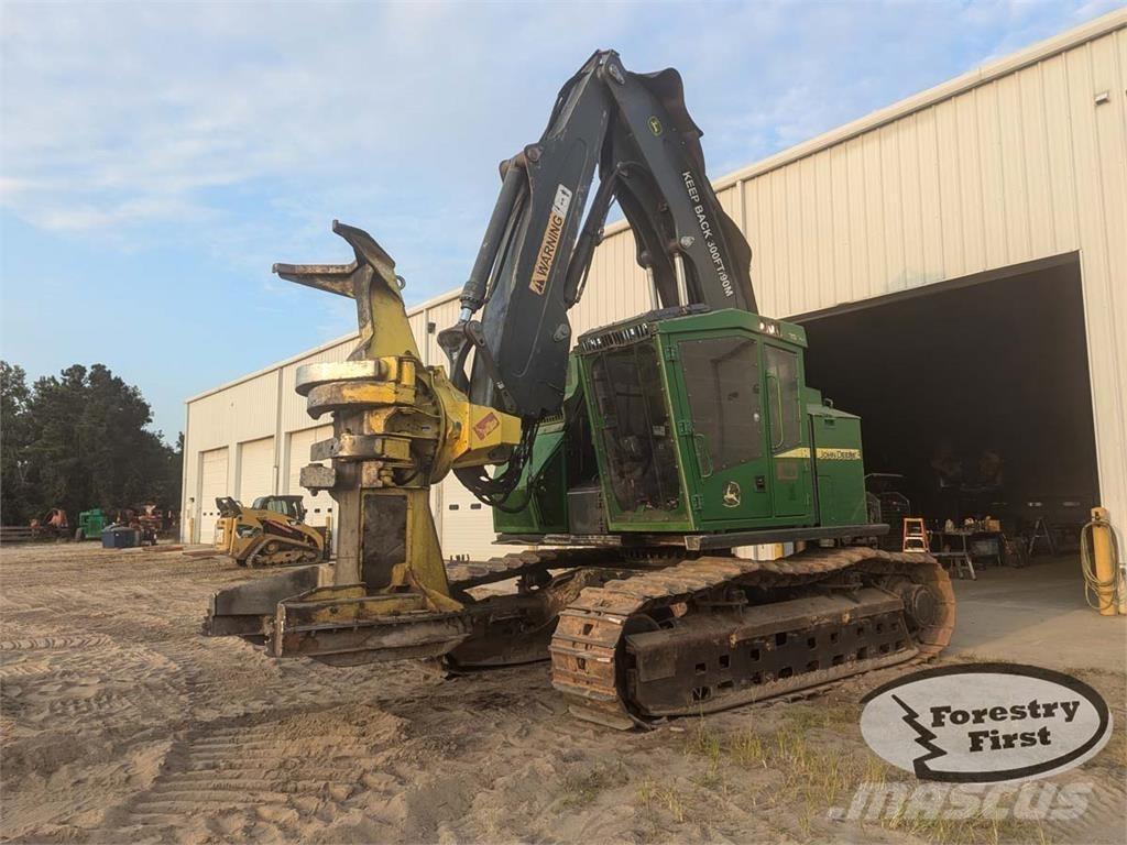 John Deere 853M Miško pjovimo technika