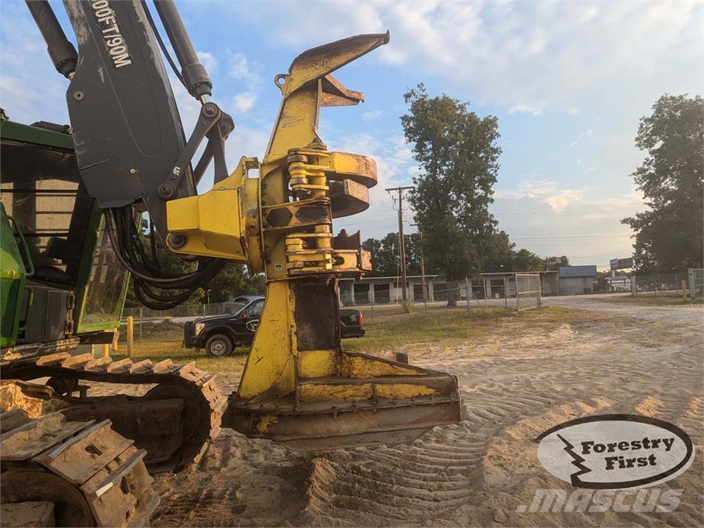 John Deere 853M Miško pjovimo technika