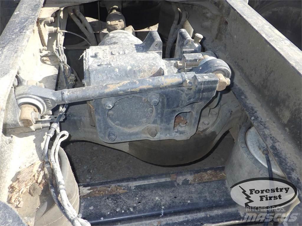 Mack CHN613 Miško technika - Kita