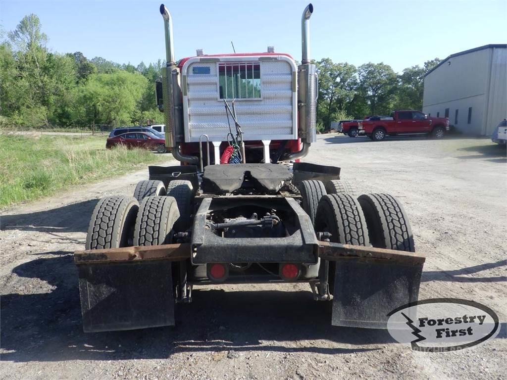 Mack CHN613 Miško technika - Kita