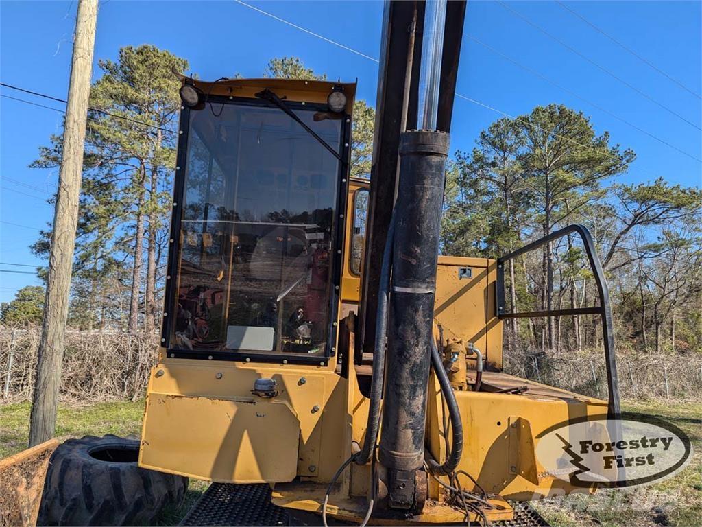 Tigercat 234 Strėliniai krautuvai