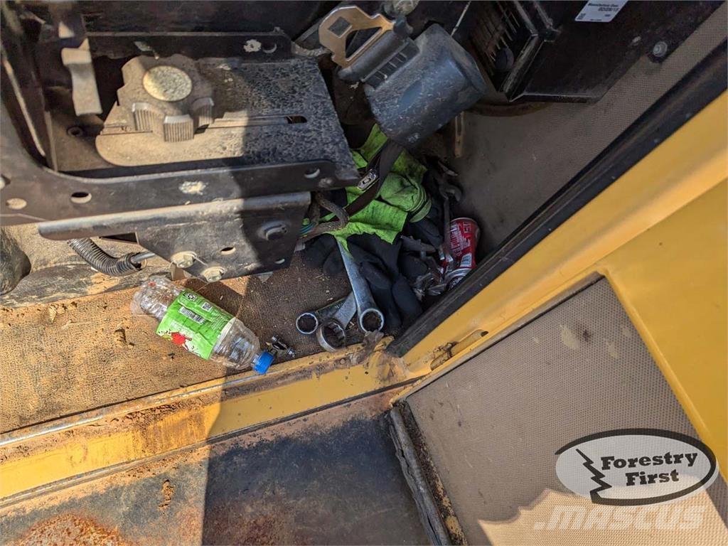 Tigercat 234 Strėliniai krautuvai