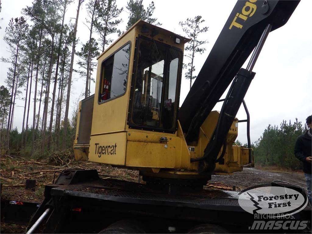 Tigercat 234B Strėliniai krautuvai