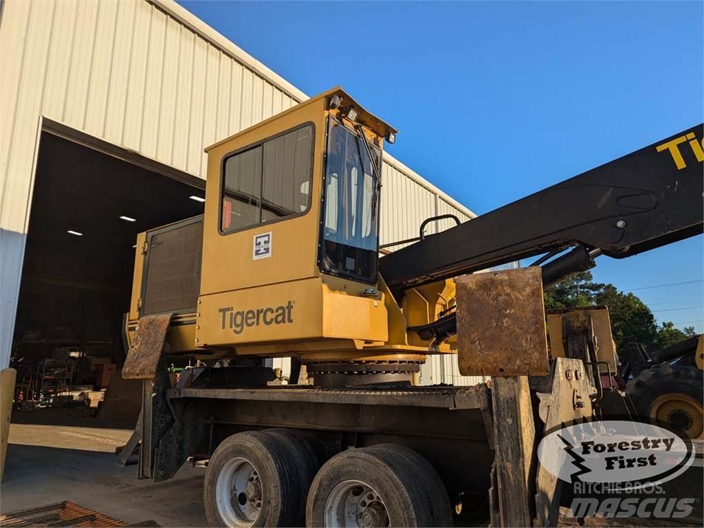 Tigercat 234B Strėliniai krautuvai