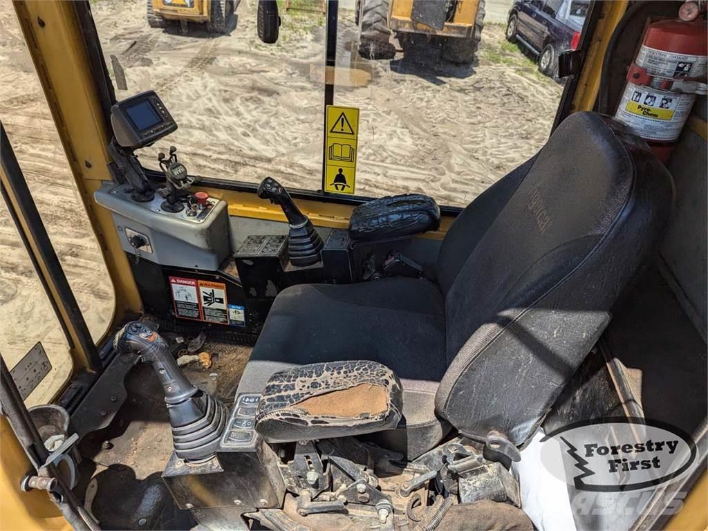 Tigercat 234B Strėliniai krautuvai