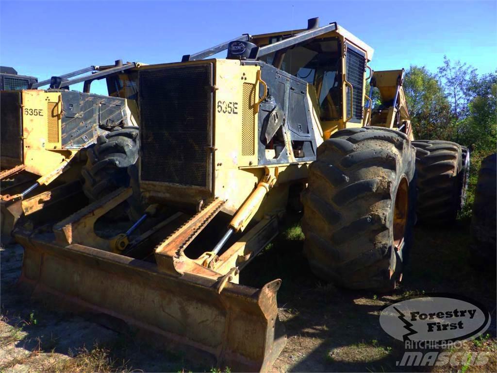 Tigercat 635E Skiedrovežiai