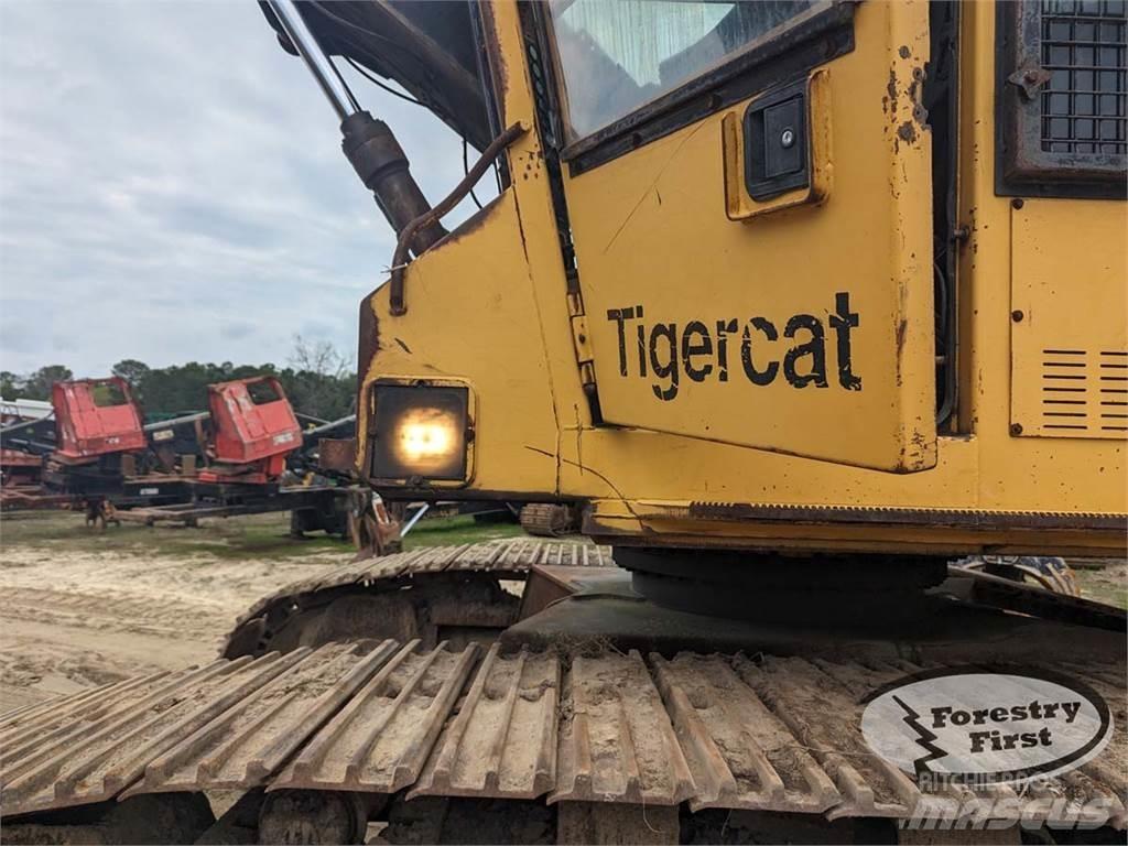 Tigercat 860S Strėliniai krautuvai