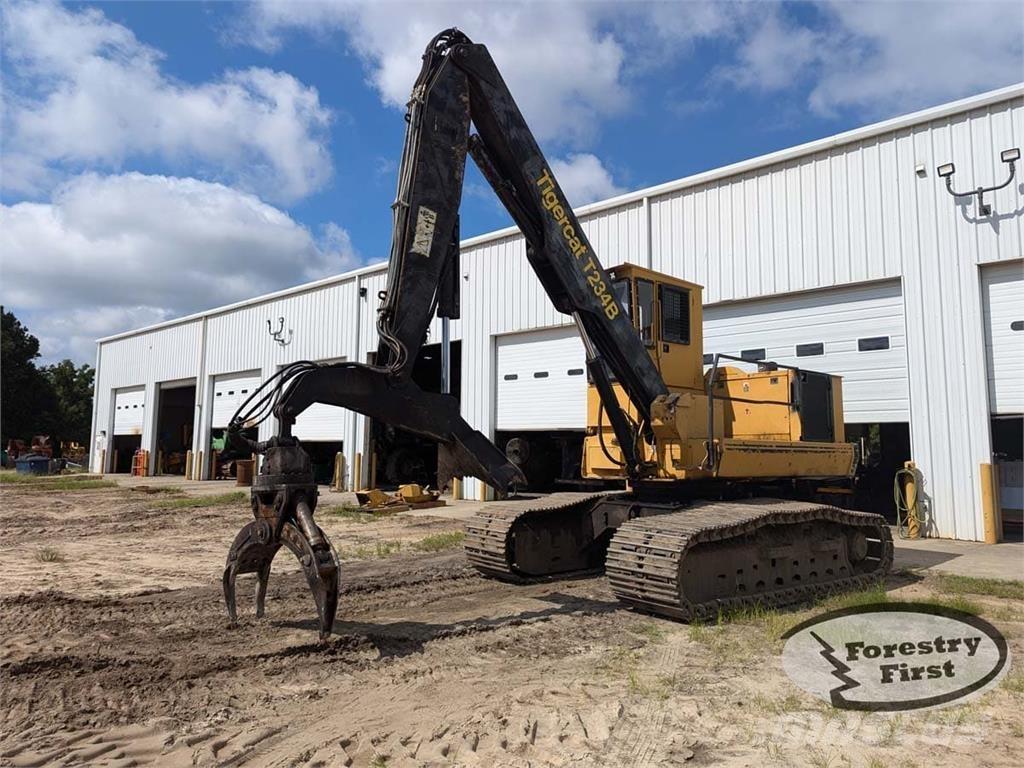 Tigercat T234B Strėliniai krautuvai