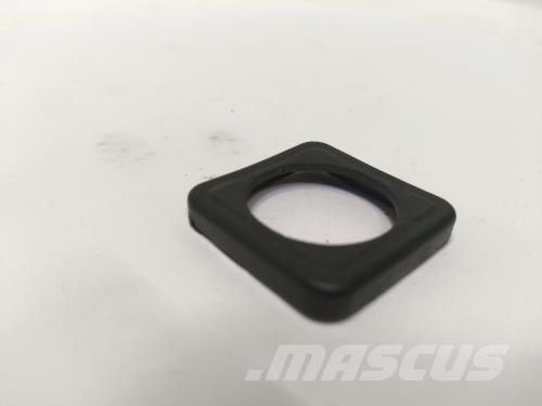   Kiti naudoti statybos komponentai