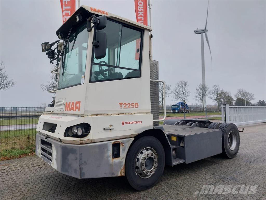 Mafi T225D Naudoti terminalų vilkikai