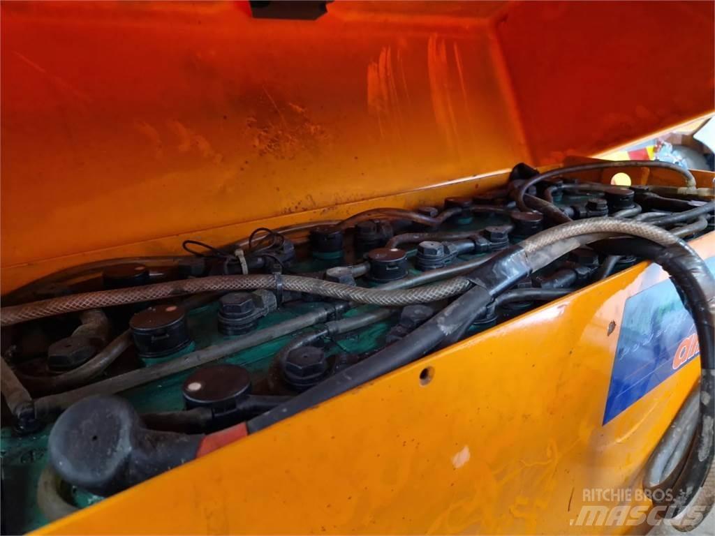 Still R06 Elektriniai šakiniai krautuvai