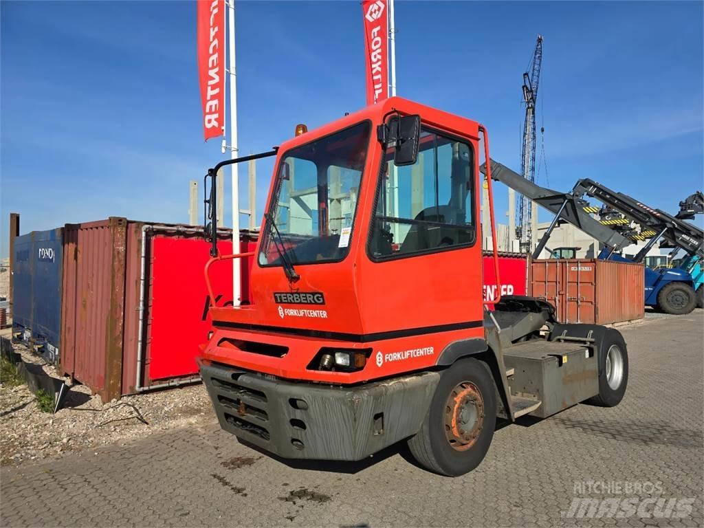 Terberg YT182 Naudoti terminalų vilkikai