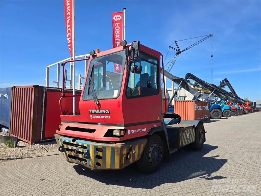 Terberg YT222 Naudoti terminalų vilkikai