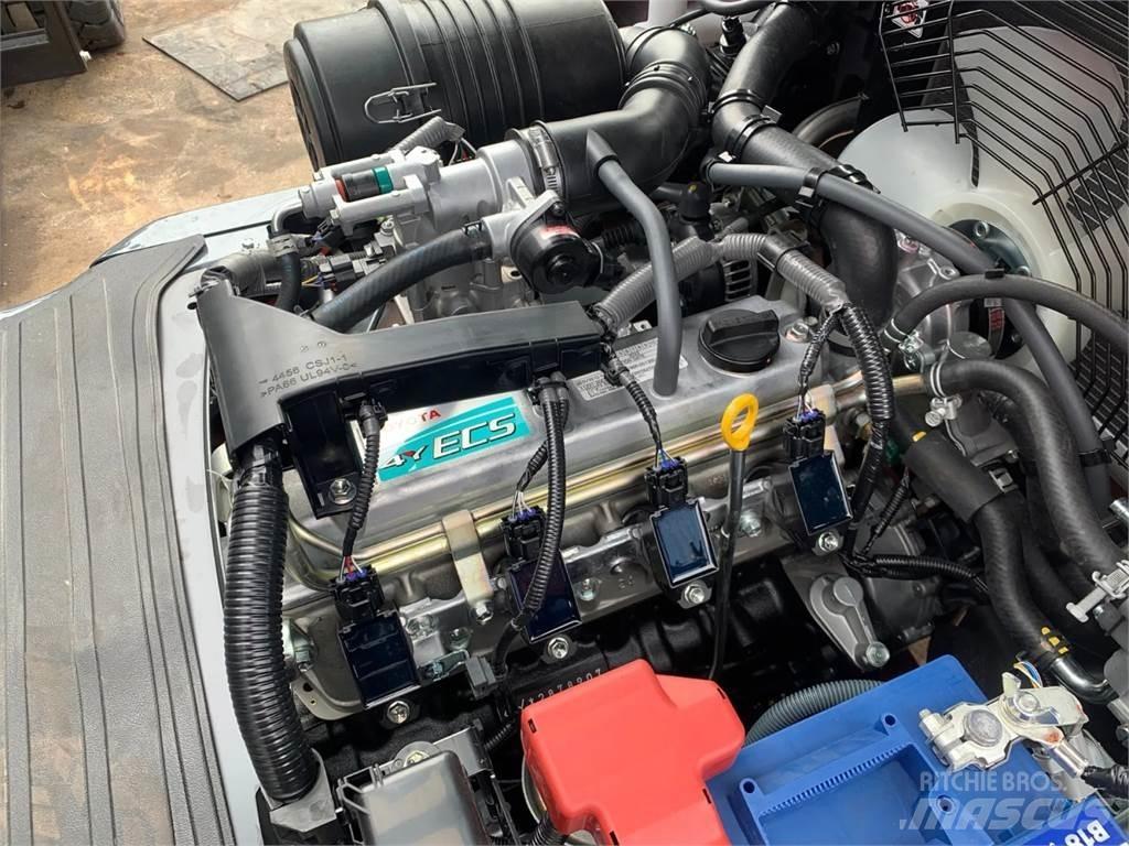 Toyota 02-8FGF30 LPG (dujiniai) krautuvai