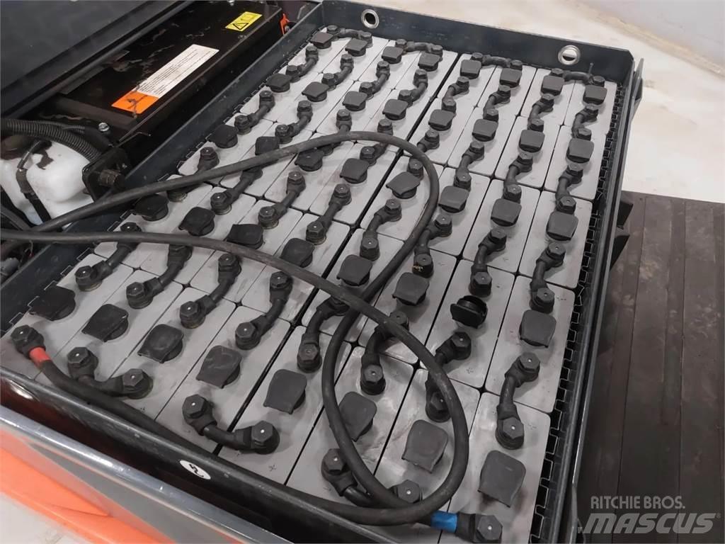 Toyota 8FBMKT25 Elektriniai šakiniai krautuvai