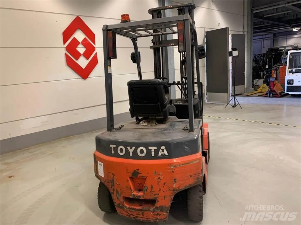 Toyota 8FBN25 Elektriniai šakiniai krautuvai