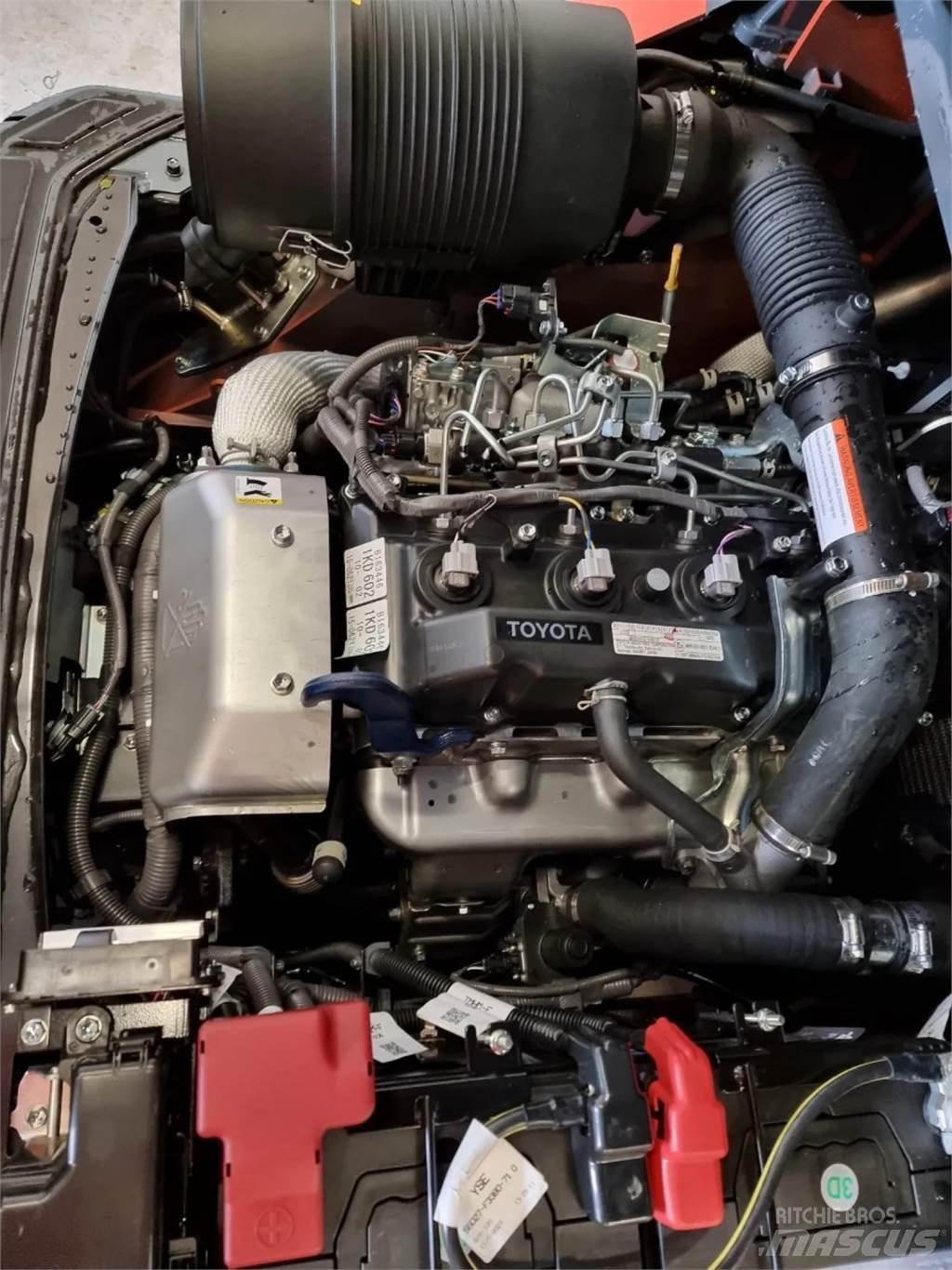 Toyota 8FD70F Dyzeliniai krautuvai