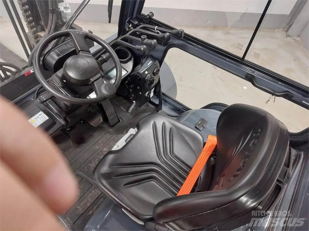 Toyota 8FD70F Dyzeliniai krautuvai