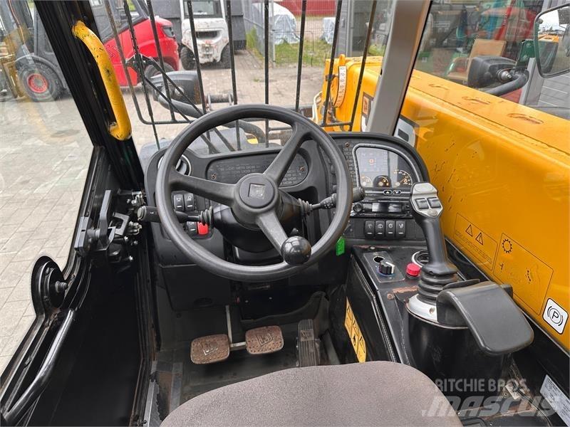 JCB 525-60 Teleskopiniai krautuvai